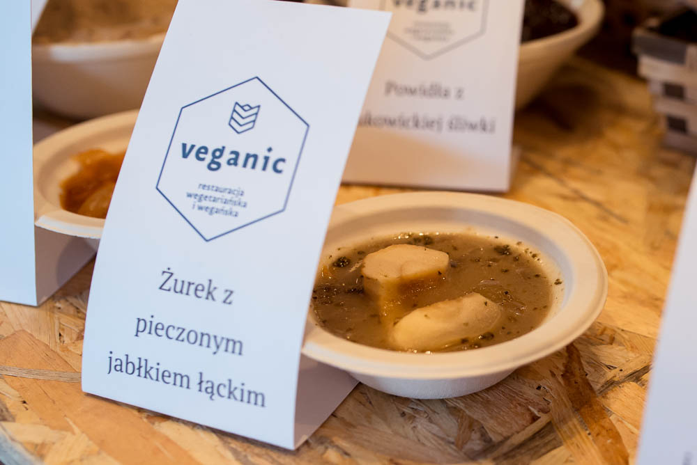 zurek z pieczonym jablkiem