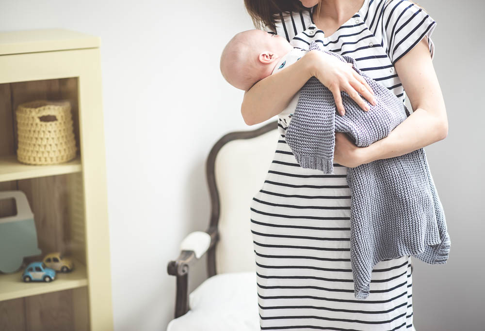 sukienka do porodu granatovo