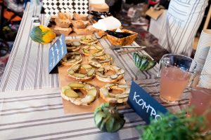 kanapki ze smalcem ogorkiem kiszonym