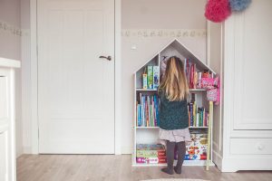 polka domek na ksiazki