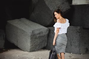 stylizacja olowkowa spodnica