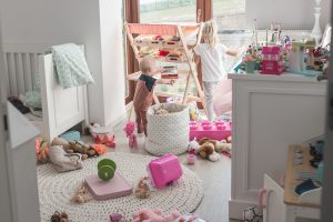 balagan w pokoju dziecka