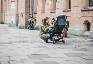 mama z wozkiem