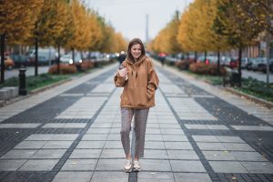 usmiechnieta kobieta