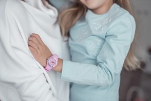 rozowy zegarek dzieciecy