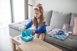 zabawkowa maszyna do szycia